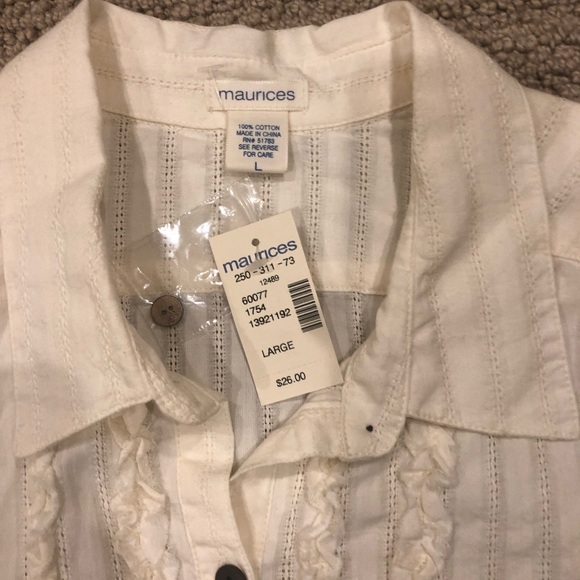 NWT Maurices button down shirt with ruffles - Picture 2 of 3